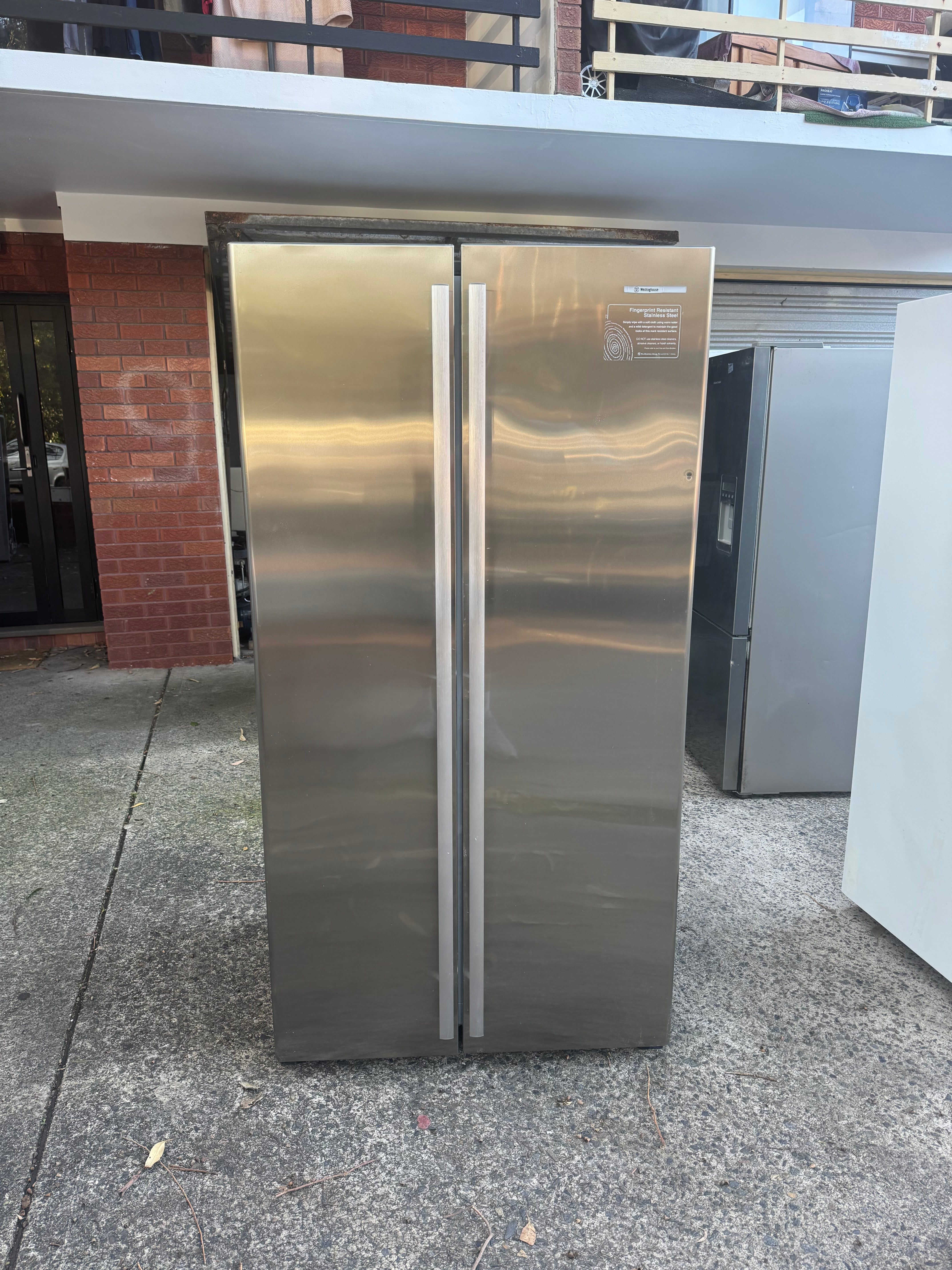 WSE6100SA Westinghouse 606 L Double Door Refrigerator Stainless