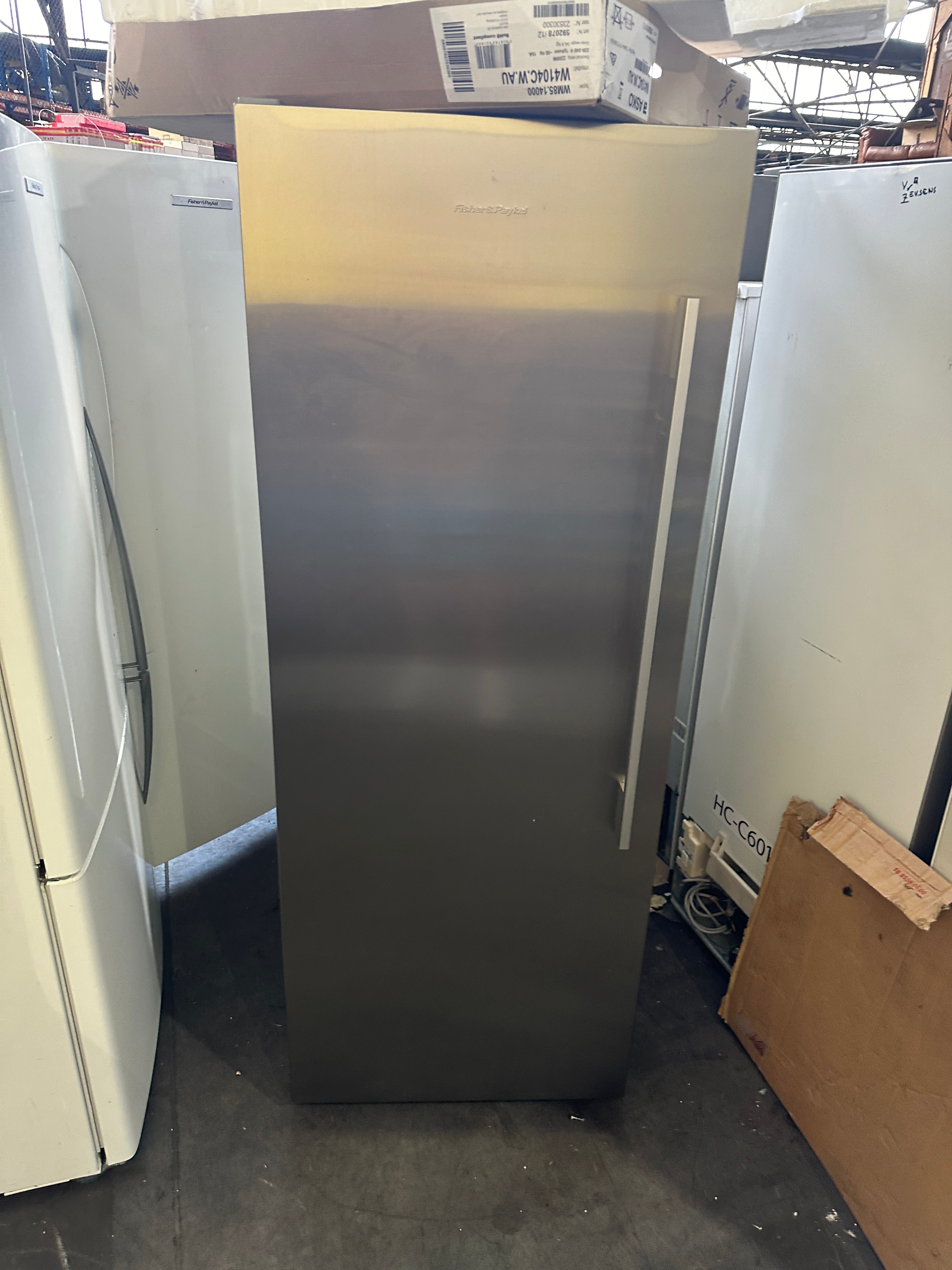 E450LXFD Fisher & Paykel 451 L Upright Fridge Stainless - Sydney Appliances Outlet