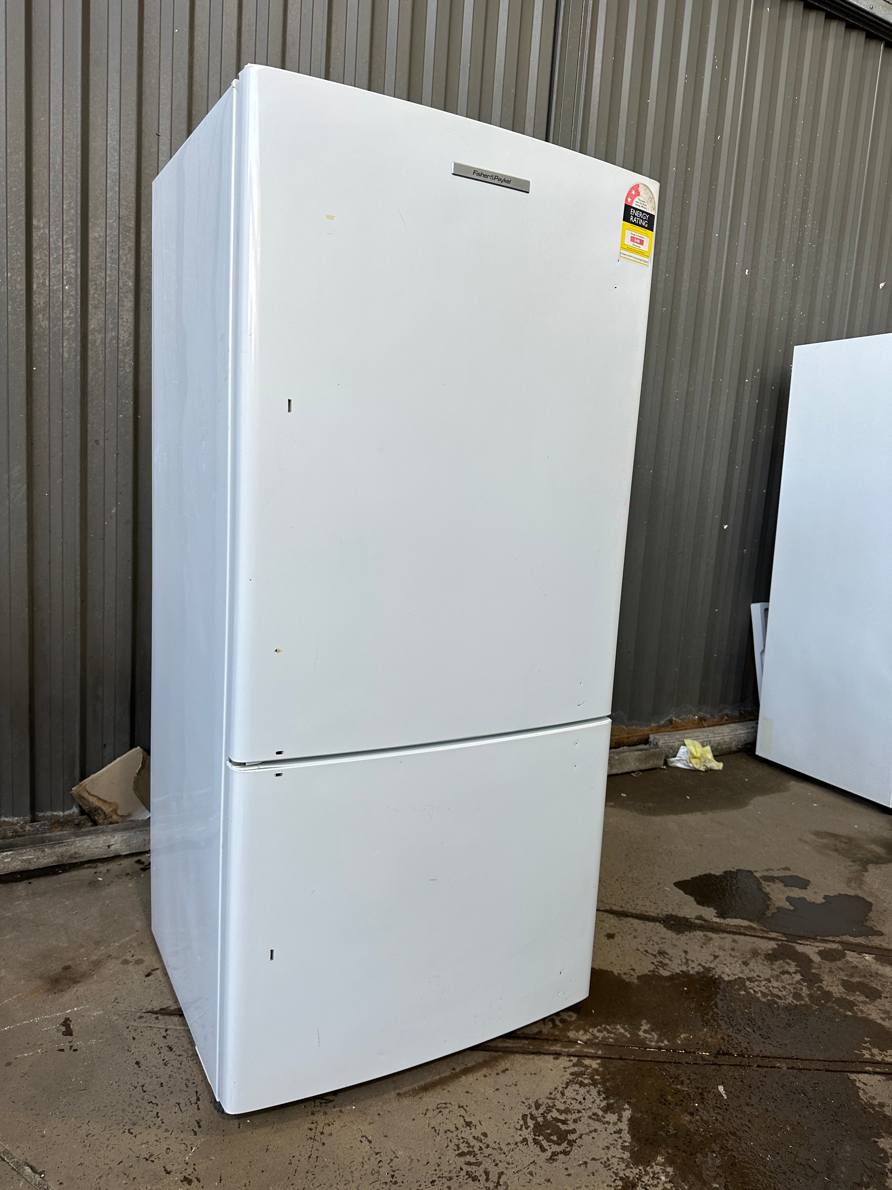 Fisher and paykel 519l on sale bottom mount fridge