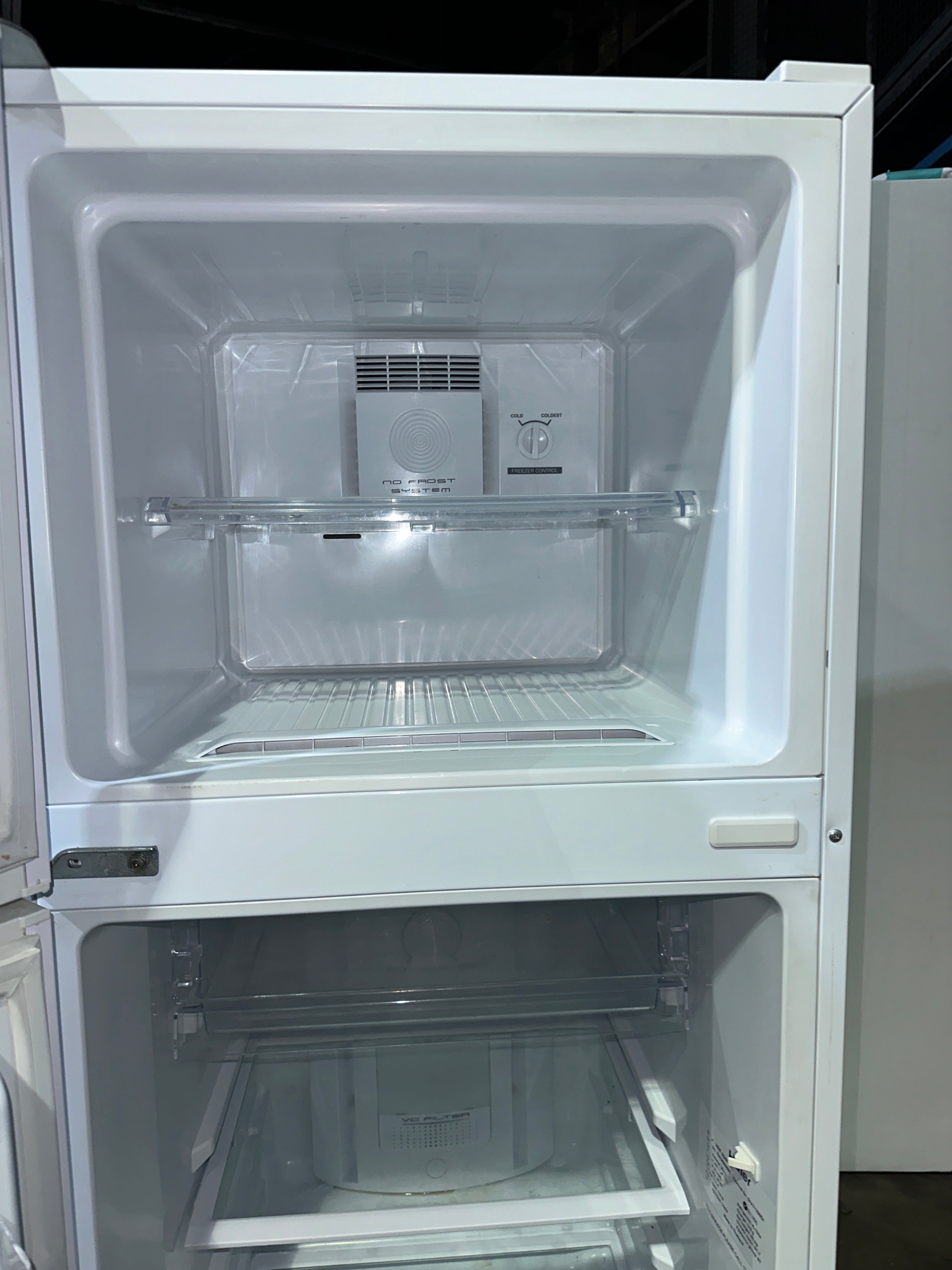 Haier HRF224FW 222L Top Mount Fridge Freezer