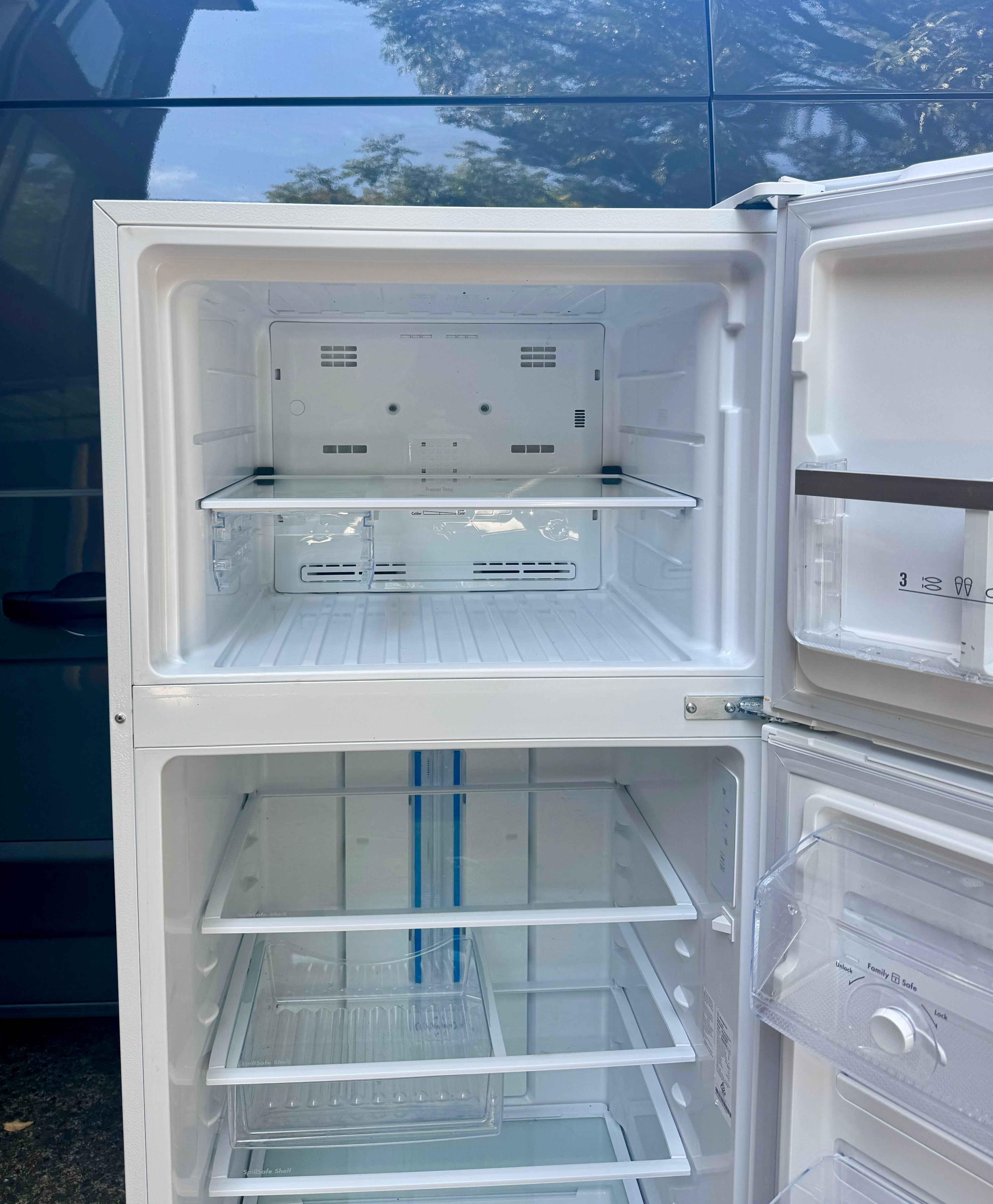 WTB4600WA Top Mount Westinghouse 460 L White Refrigerator