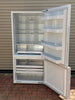 494 L Fisher & Paykel RF522BRPW6 Bottom Mount Refrigerator