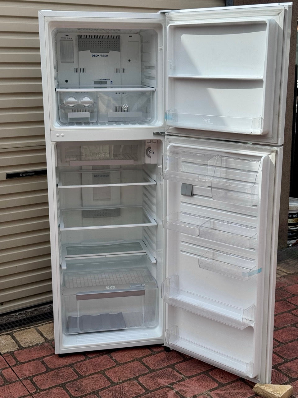 Westinghouse 340L Top Mount Fridge WTB3400WA