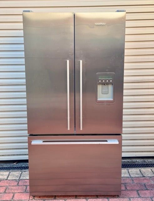 RF610A Silver Fisher & Paykel French Door 569 L Fridge Freezer